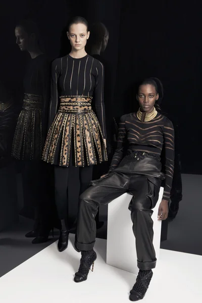 Look 1
